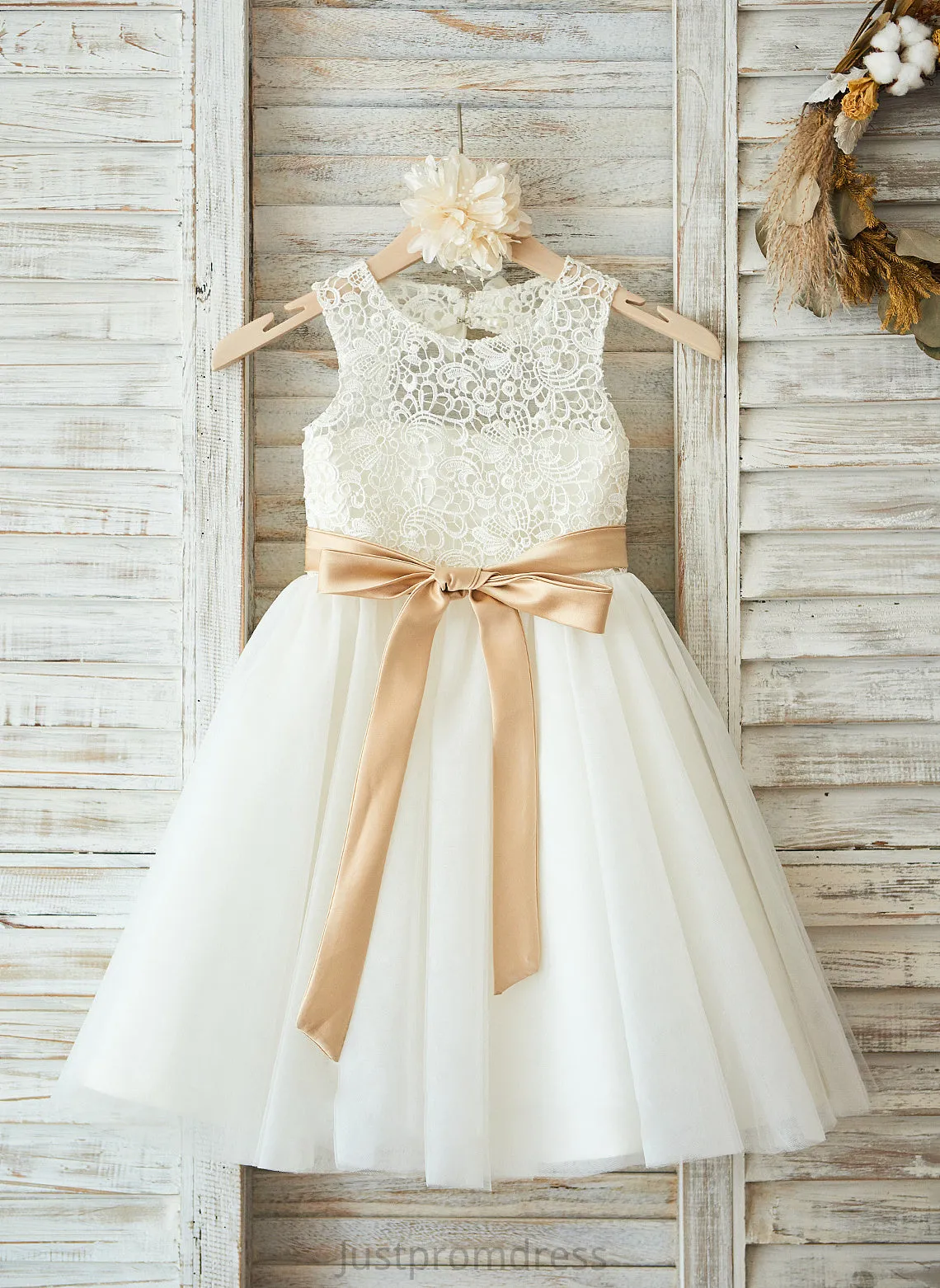 Bow(s) Scoop Junior Bridesmaid Dresses Tulle Neck A-Line Matilda Knee-Length Sash With