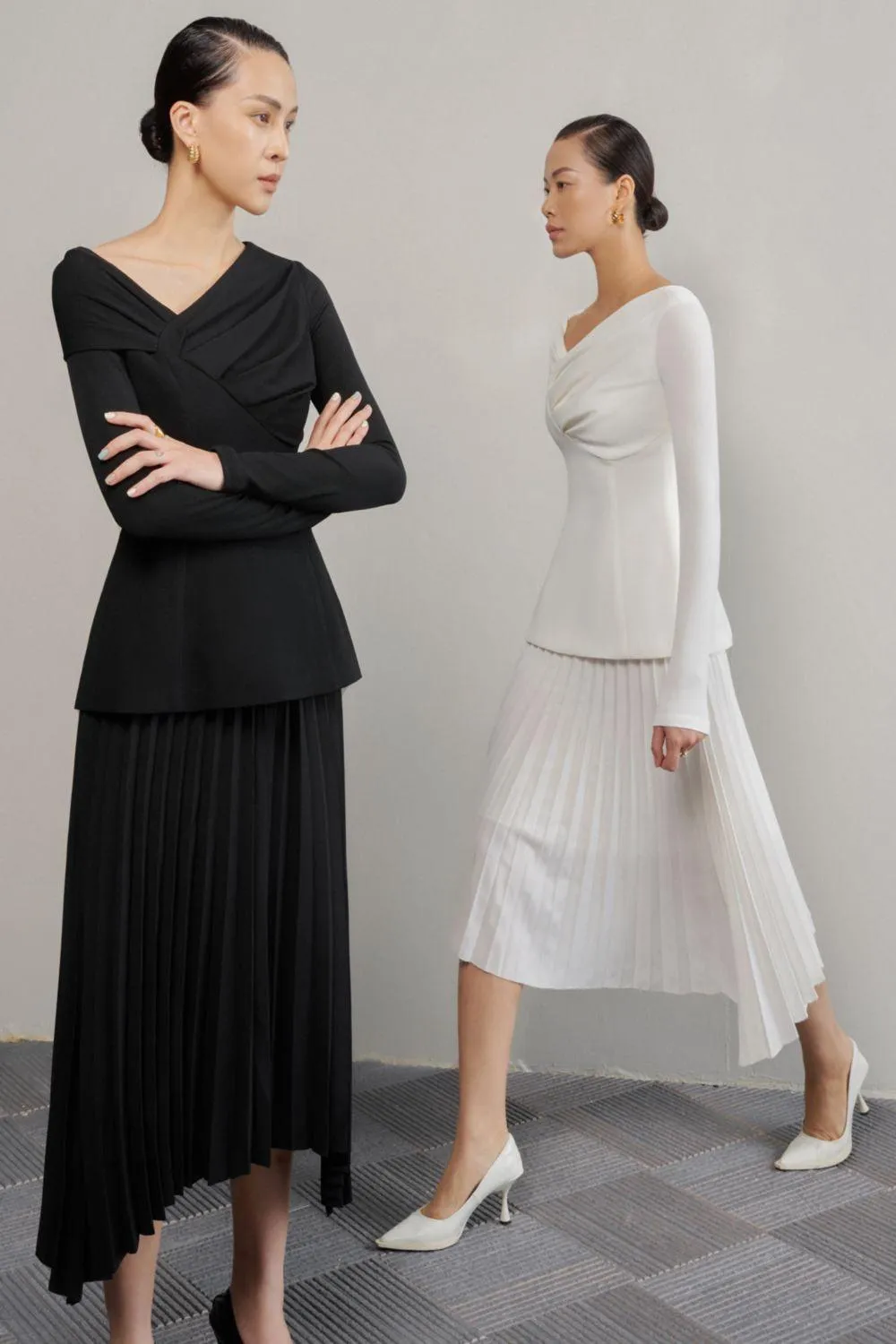 Brianna Sheath Asymmetric Neck Crinkle Crepe Top