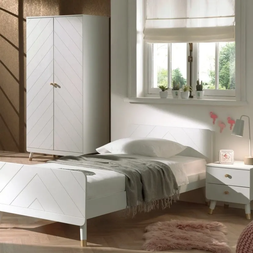 Combinaison Lit Billy Blanc, Armoire & Table de Chevet