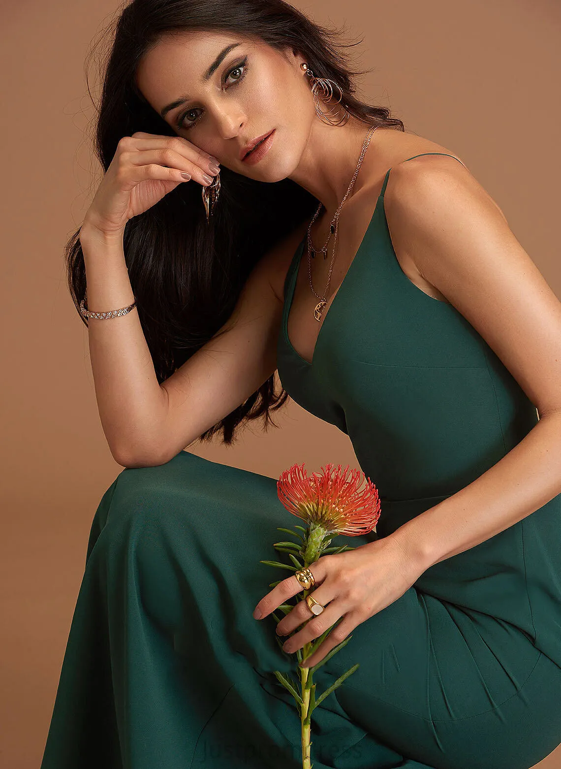 Dresses Stretch Formal Dresses Crepe Sheath V-Neck Meghan