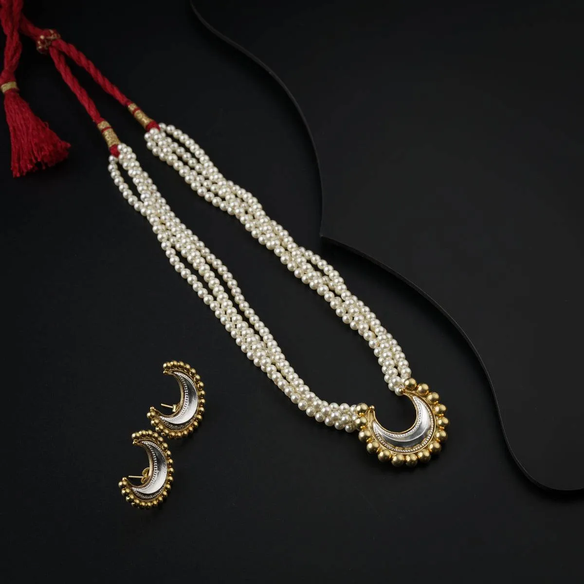 Dual Tone Chandrakor Set with Pearls