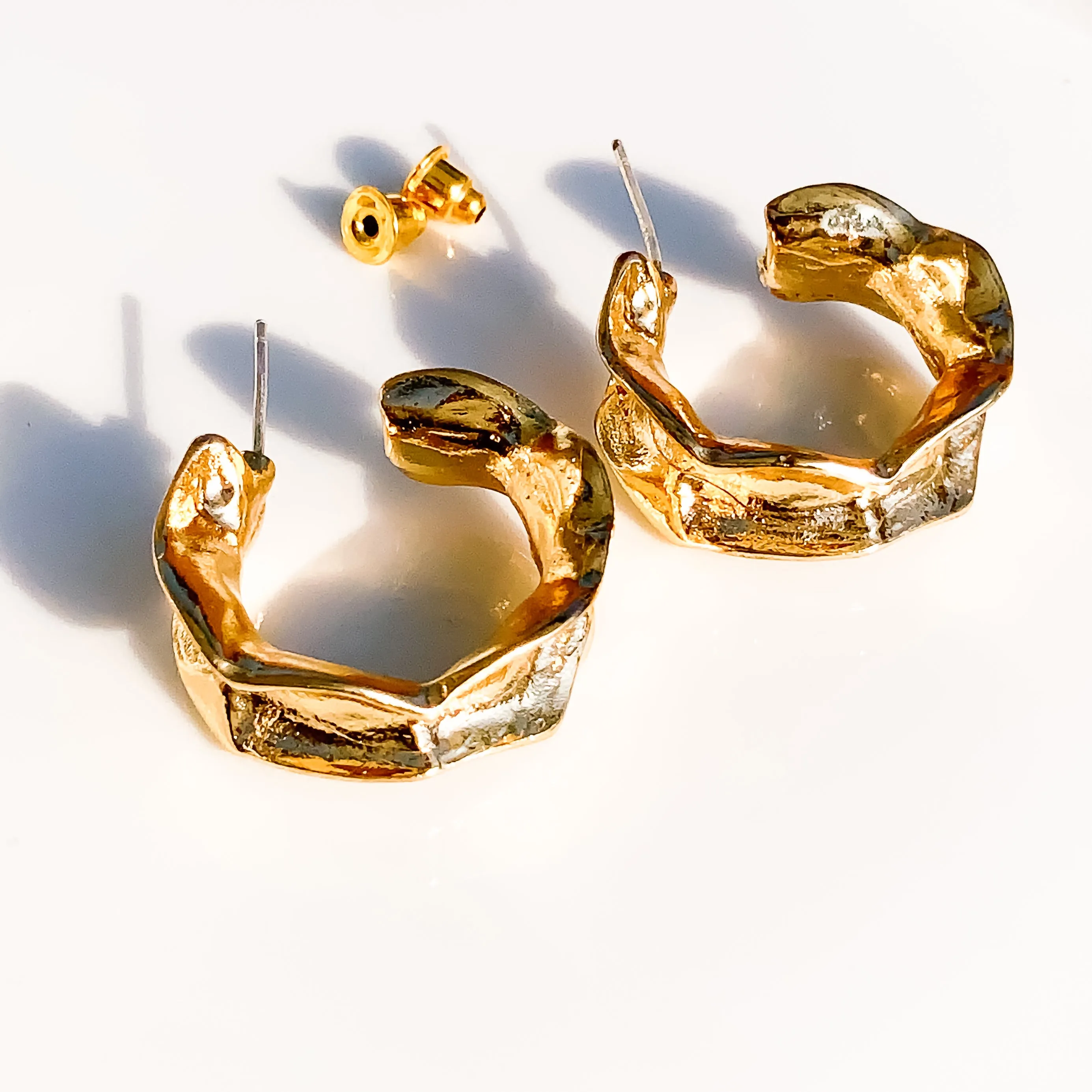 GOLD PLATED TEXTURE CHUNKY HOOP EARRINGS