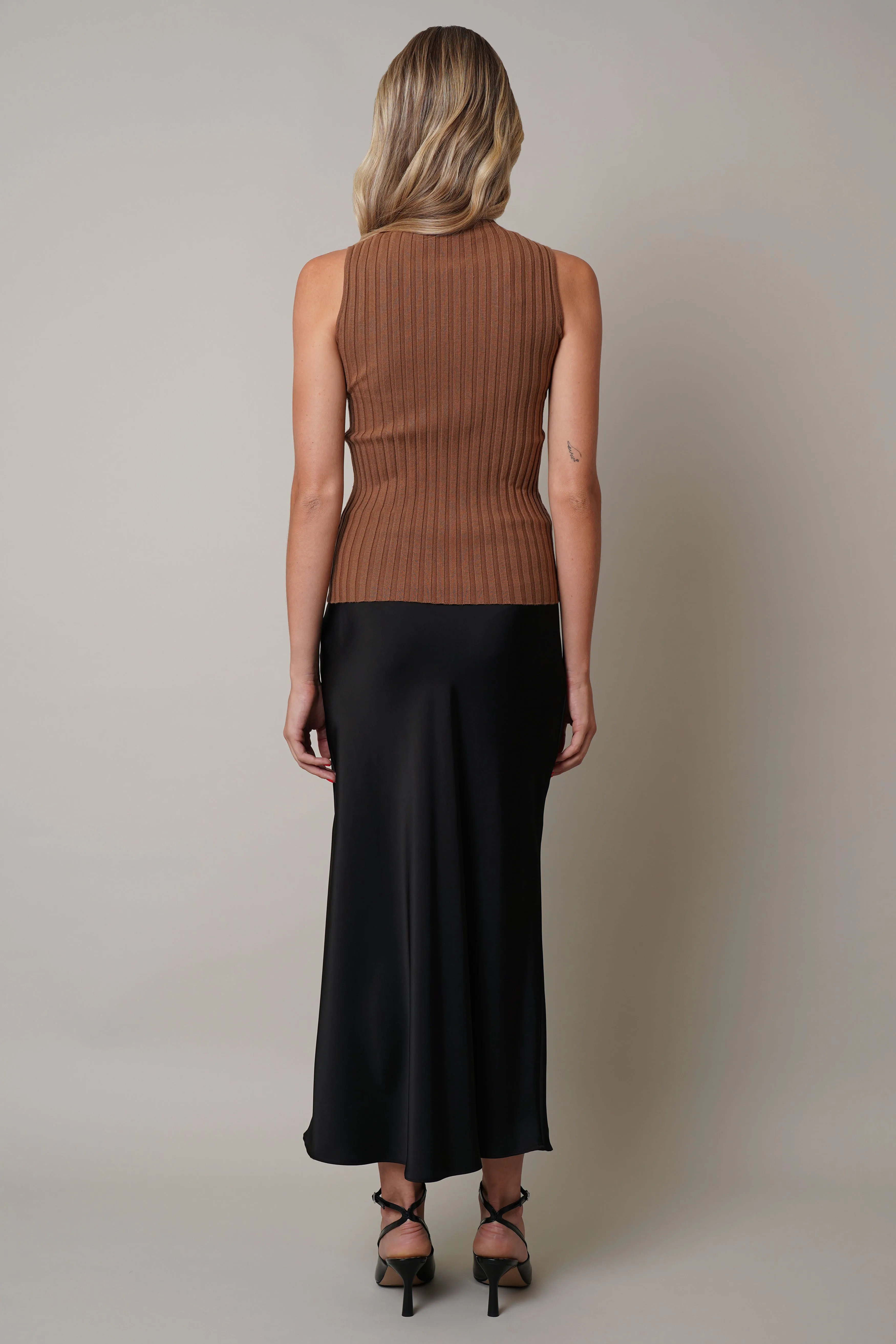 Ribbed Sleeveless Top